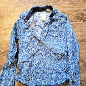 Roper Boys 7-8 Light Blue paisley button up shirt with collar